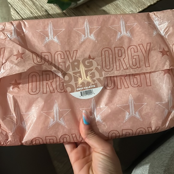 Brand new. Jeffree Star orgy palette - Picture 4 of 7